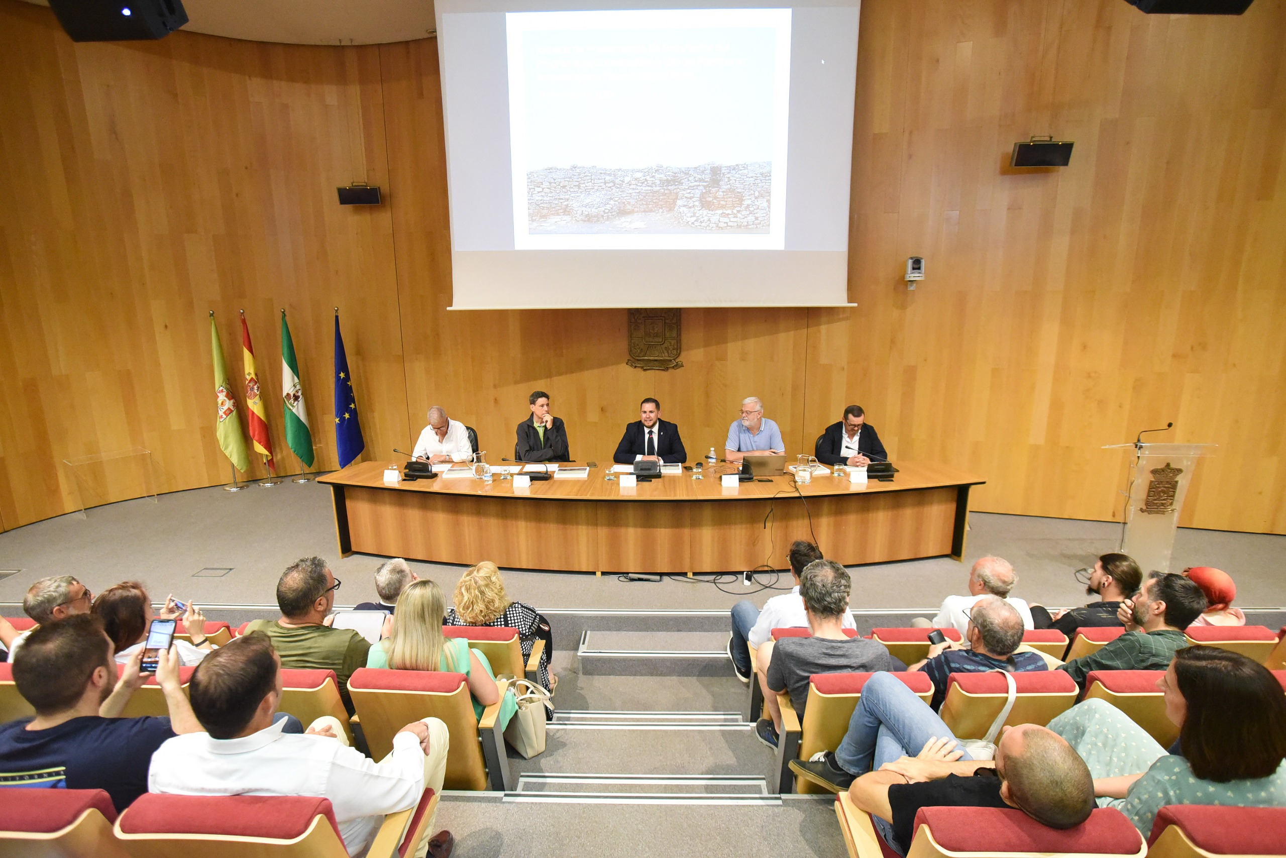 Presentada la Memoria de Actuaciones y el Programa de Conservacin y Uso del Patrimonio Arqueolgico y Paleontolgico Rural